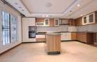 5 Bed Townhouse with En Suite at Lavington Green - 4