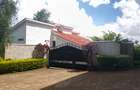 5 Bed House with Garden in Ridgeways - 12