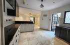 5 Bed Townhouse with En Suite at Lavington - 3