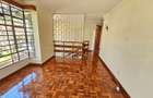 4 Bed House with En Suite in Rosslyn - 16