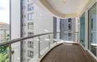 3 Bed Apartment with En Suite in Riverside - 5