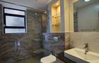 4 Bed Apartment with En Suite in Riverside - 12