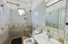 2 Bed Apartment with En Suite at Mt Kenya Avenue - 9