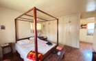 Commercial Property with Parking in Lavington - 11