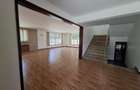5 Bed House with En Suite in Lavington - 6