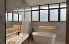 5 Bed Townhouse with En Suite in Nyari - 9