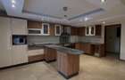 5 Bed Townhouse with En Suite in Lavington - 6
