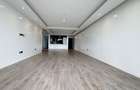 4 Bed Apartment with En Suite in Parklands - 2