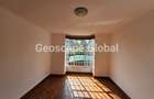 4 Bed House with En Suite in Rosslyn - 6