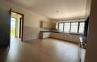 6 Bed House with En Suite in Loresho - 10