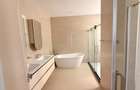 6 Bed Townhouse with En Suite in Lavington - 12