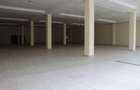 Commercial Property with Parking in Industrial Area - 6