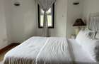 4 Bed Villa with En Suite in Kyuna - 3