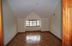 3 Bed Apartment with Swimming Pool in Rhapta Road - 10