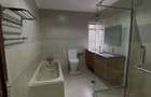 5 Bed Townhouse with En Suite in Lavington - 10