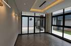 5 Bed House with En Suite in Nyari - 8