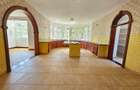5 Bed House with En Suite in Rosslyn - 20