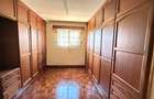 5 Bed Townhouse with En Suite in Lavington - 14