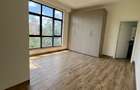 4 Bed Apartment with En Suite at Riverside Drive - 4