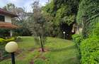 5 Bed House with En Suite at Rosslyn Park - 9