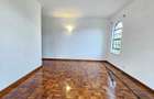4 Bed House with En Suite in Nyari - 6