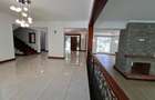 5 Bed House with En Suite in Rosslyn - 4