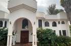 6 Bed House with En Suite in Kyuna - 1
