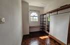 4 Bed House with En Suite in Nyari - 6