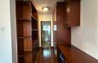 Serviced 2 Bed Apartment with Swimming Pool in Brookside - 3