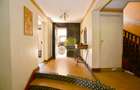 5 Bed House in Riverside - 2