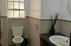 5 Bed House with En Suite in Rosslyn - 14