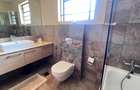 5 Bed Villa with En Suite in Lake View - 12