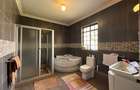 6 Bed House with En Suite in Runda - 12