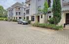 5 Bed Townhouse with En Suite at Lavington Green - 3