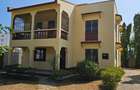 3 Bed Townhouse with En Suite at Nyali - 19