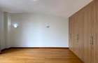 5 Bed Villa with En Suite in Spring Valley - 16