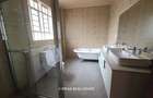 5 Bed House with Garden in Runda - 10