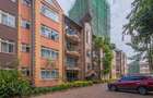3 Bed Apartment with En Suite at Sports Road - 8