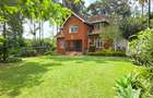 5 Bed Townhouse with En Suite at Rossylon Lone Tree - 1