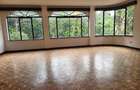 5 Bed Townhouse with En Suite in Nyari - 7