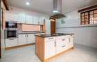 5 Bed Villa with En Suite in Lavington - 15