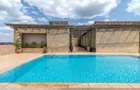 Serviced 2 Bed Apartment with En Suite at Riverside - 3