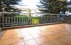 3 Bed Apartment in Riverside - 13