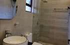 3 Bed Apartment with En Suite at Links Road - 10