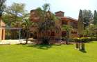 5 Bed House with En Suite in Runda - 2