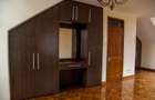 4 Bed Townhouse with En Suite at Chalbi Rd - 12