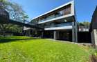7 Bed House with En Suite in Kitisuru - 12