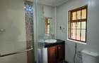 5 Bed Townhouse with En Suite in Runda - 14