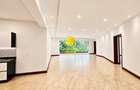 4 Bed Apartment with En Suite in Parklands - 8