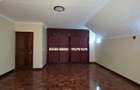 5 Bed Townhouse with En Suite at Othaya Road - 11